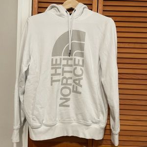 Women’s Northface hoodie